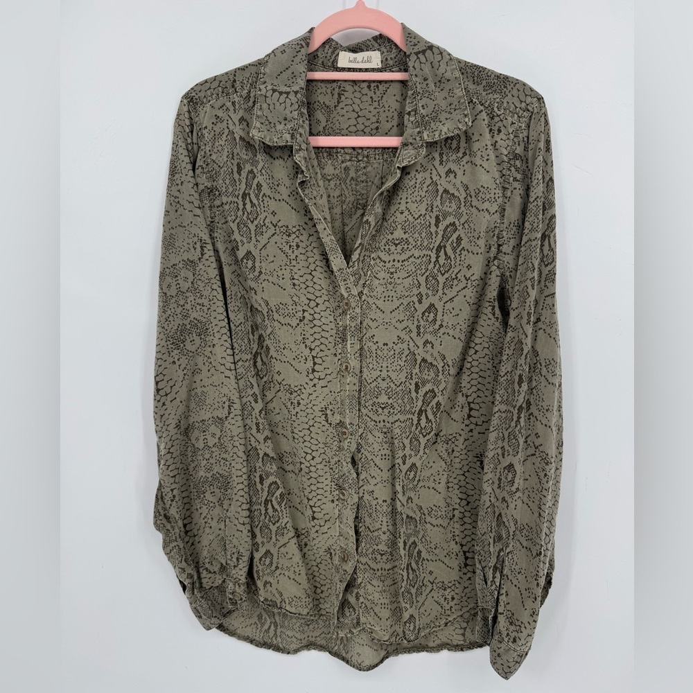 Bella Dahl Women's Snake Print V-Neck Button-Up Blouse Size Large 100% Lyocell